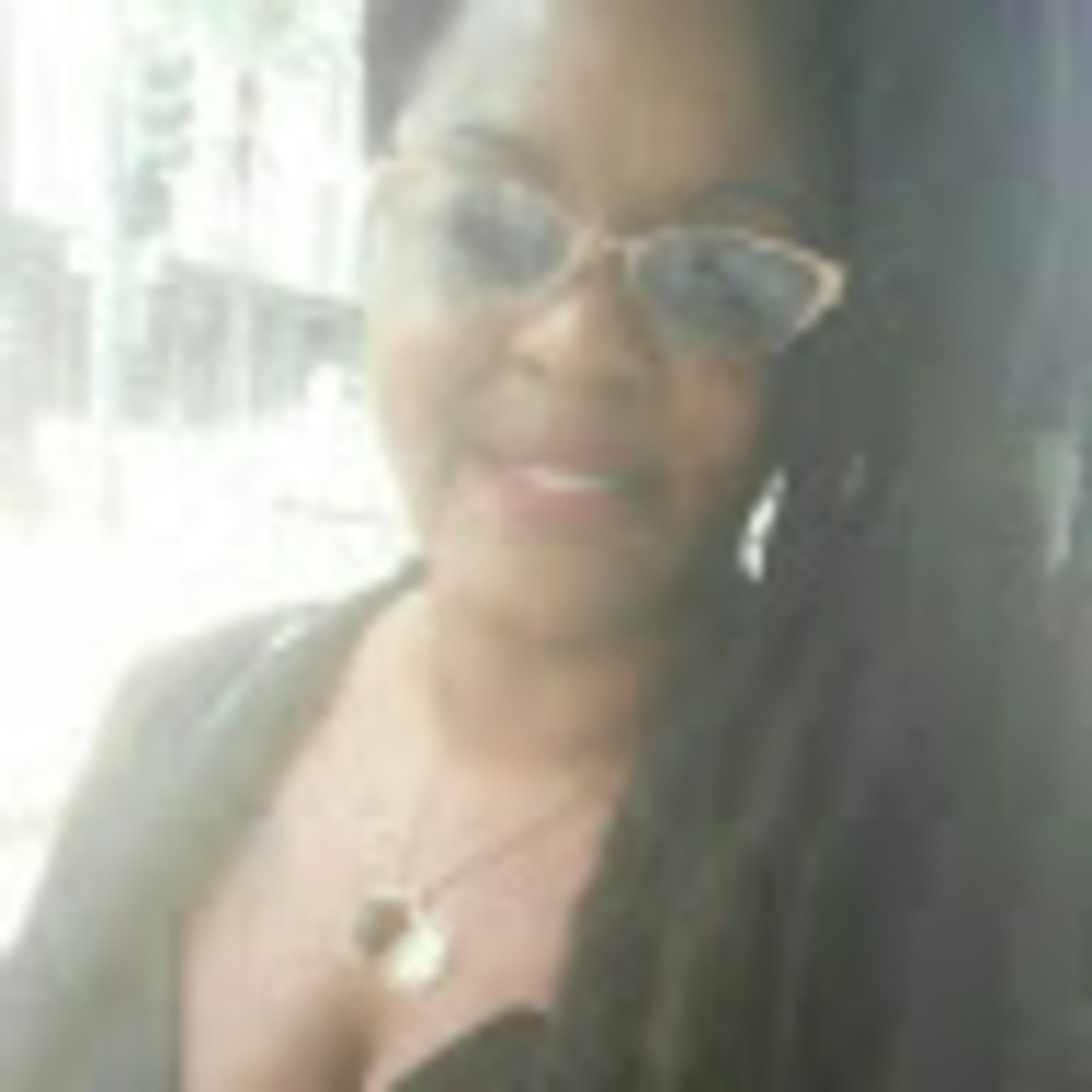 Meet your Posher, Veronica